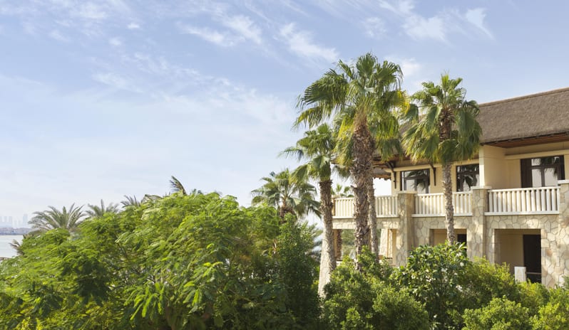 Signature Palm Suites Exterior